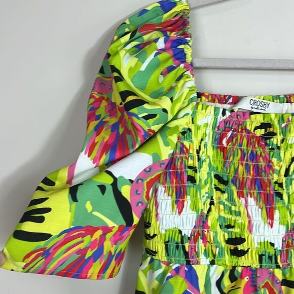 Crosby by Mollie Burch Flamingo Tropical Print Top Smocking Puff Sleeve Sz Med - Picture 3 of 9